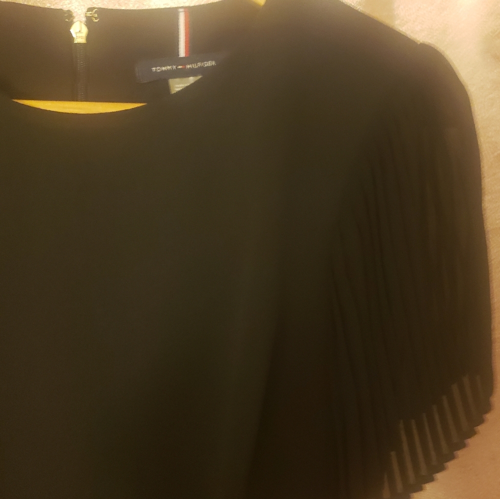 Tommy Hilfiger Black Pleated Sleeve Cocktail Dress - Picture 4 of 10
